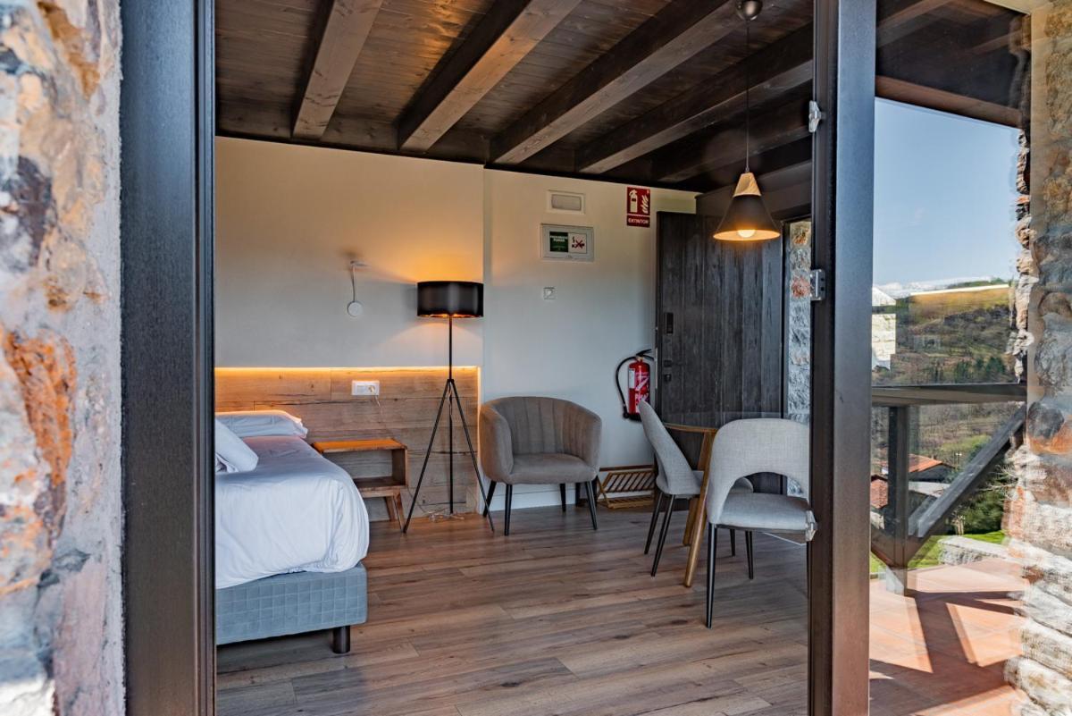 Apartamentos Picabel Onís 外观 照片