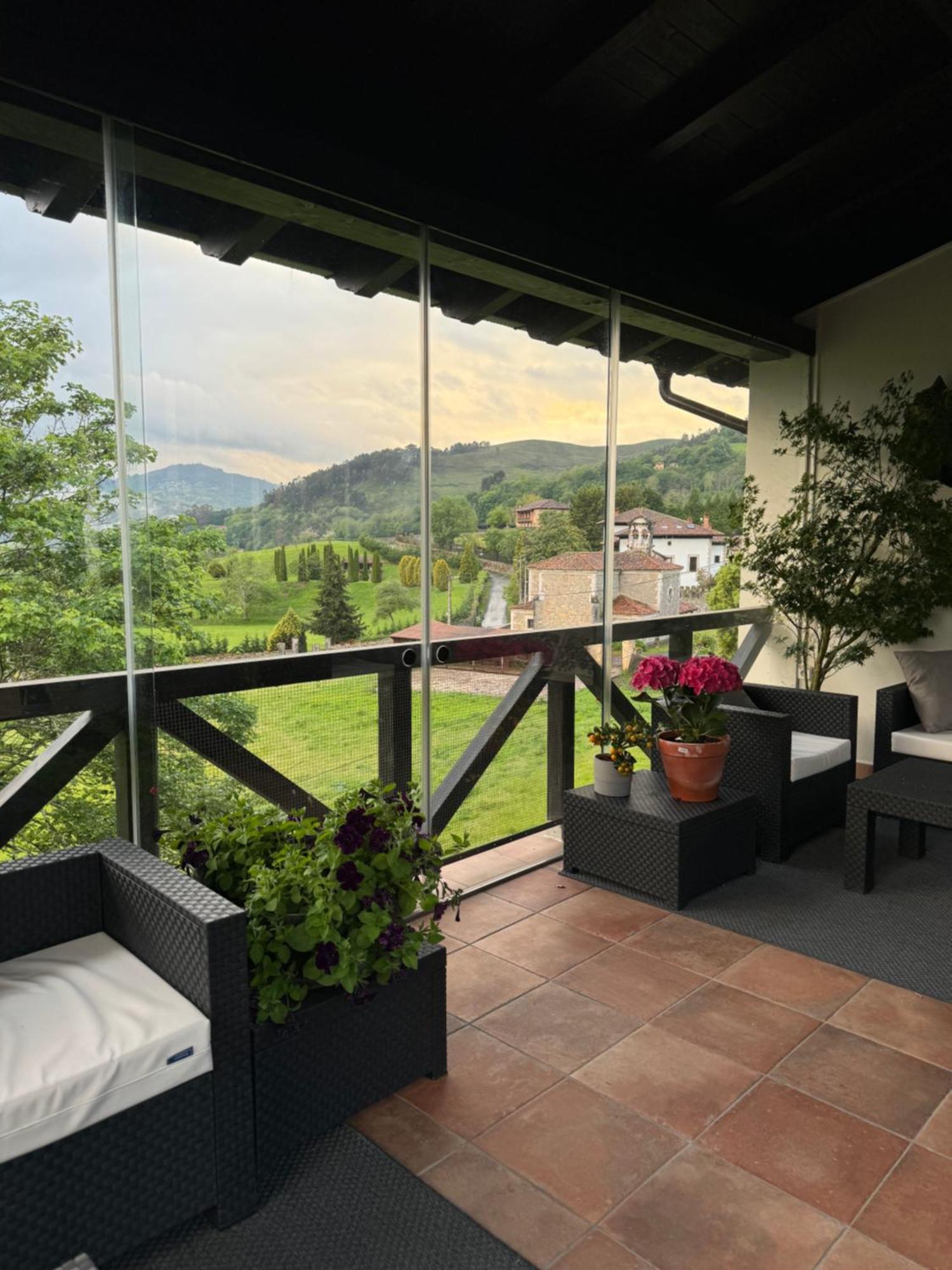 Apartamentos Picabel Onís 外观 照片